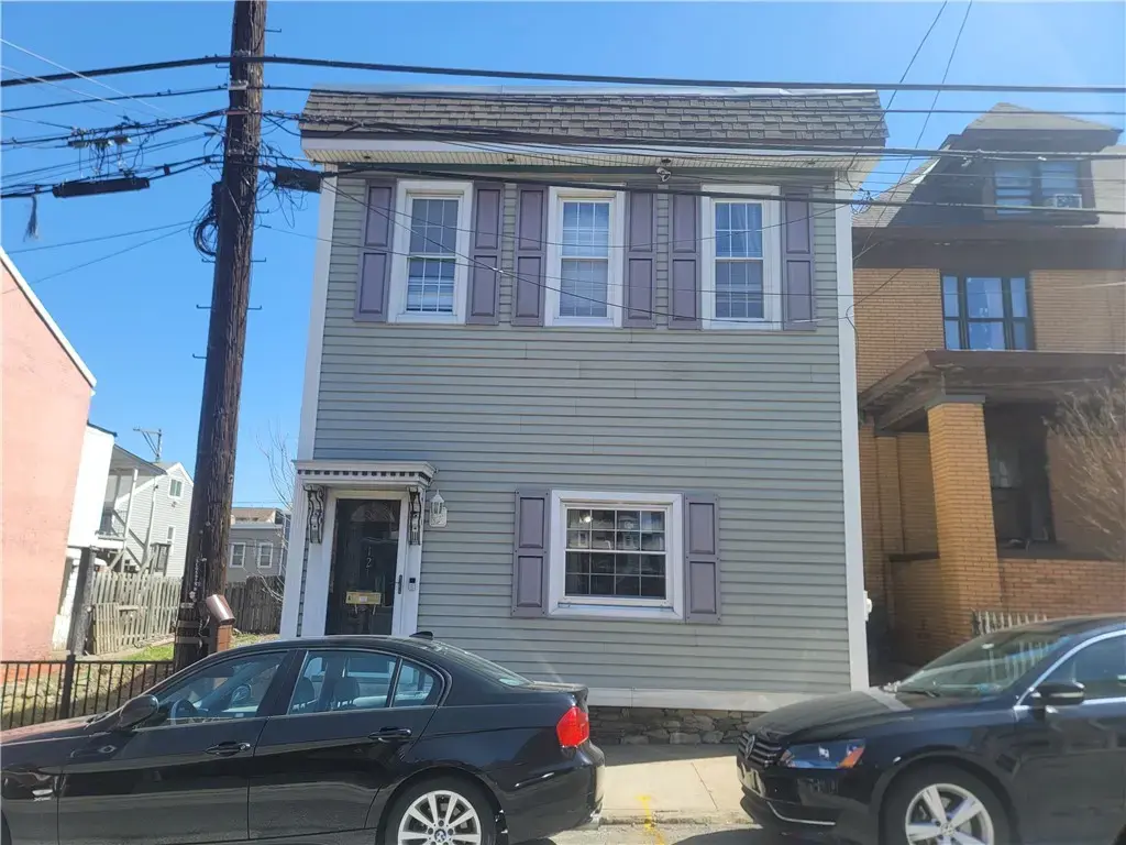 121 12th Street , South Side