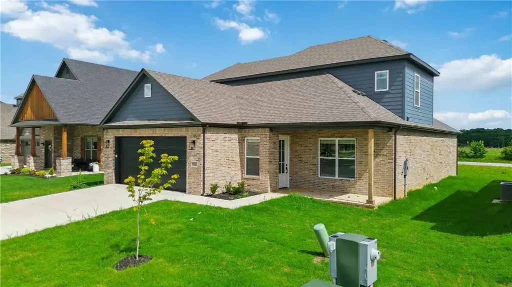 980 Trestle Lane, Bentonville