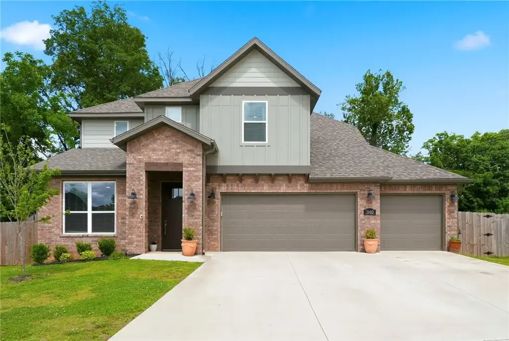 3802 Sw Pinecrest Drive, Bentonville