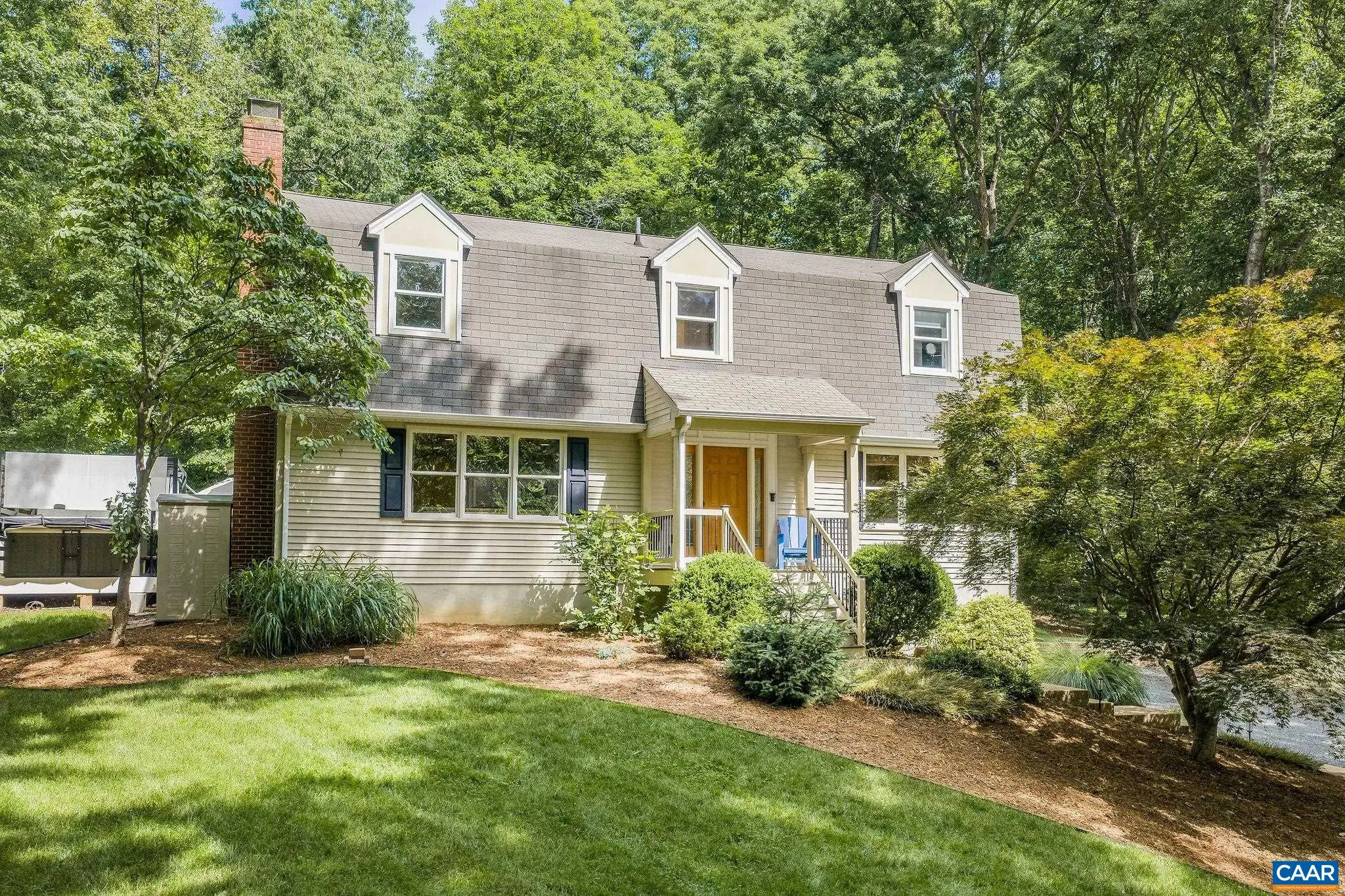 125 Vincennes Rd, Charlottesville