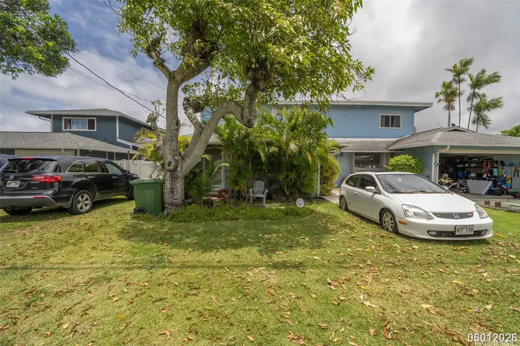 611 Kaiemi Street # Studio, Kailua