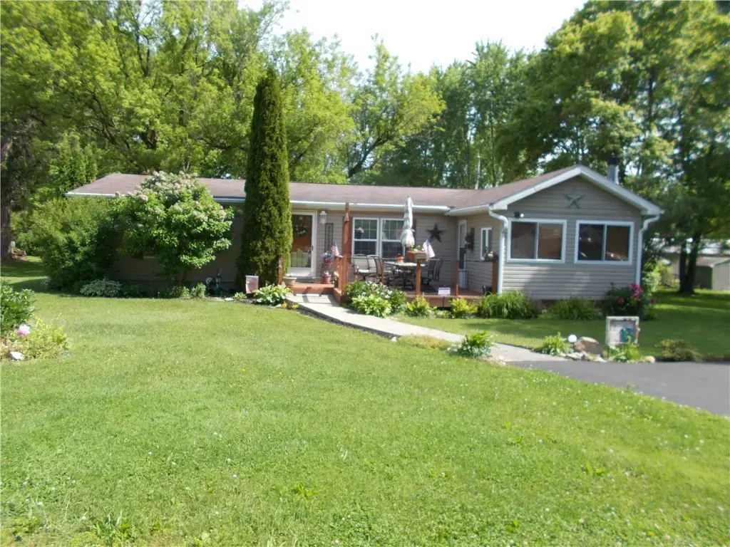1884 Lillian Avenue, Espyville