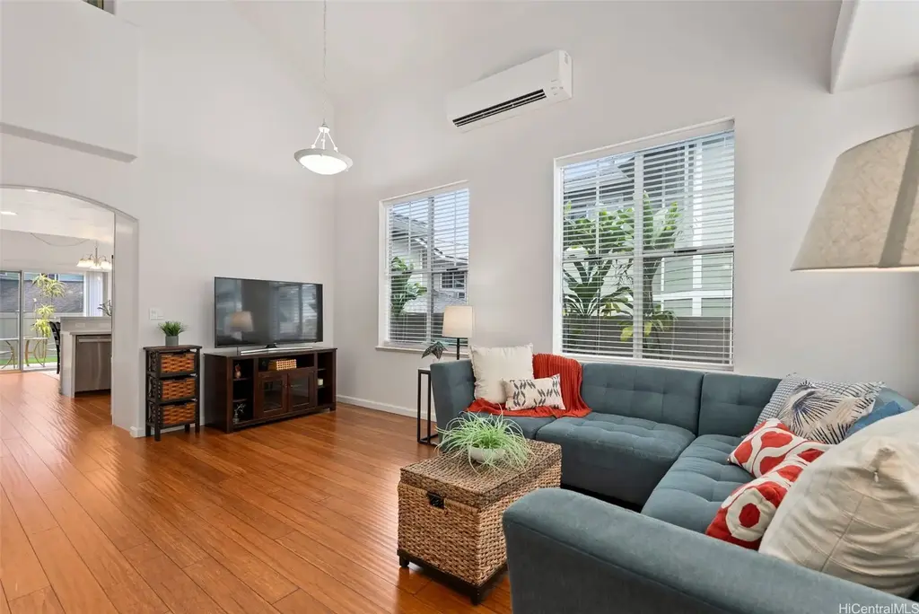 95-1157 Wikao Street # 81, Mililani