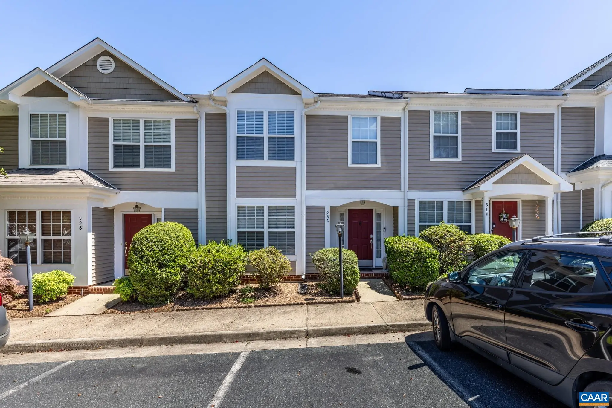 996 River Run Dr, Charlottesville
