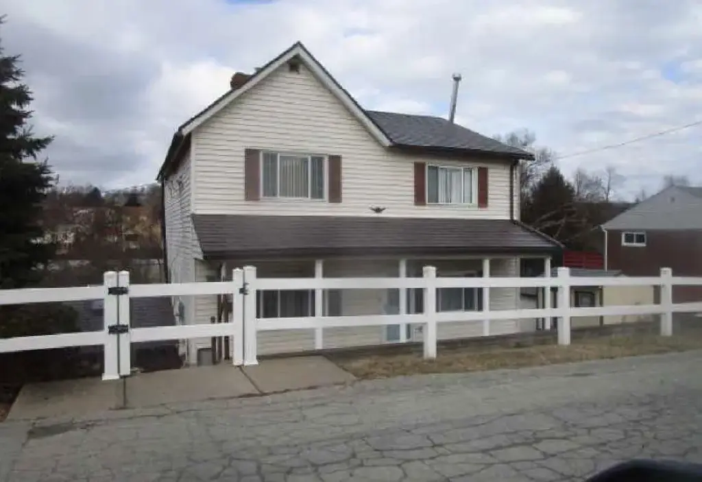 1860 Ohio Avenue , West Mifflin