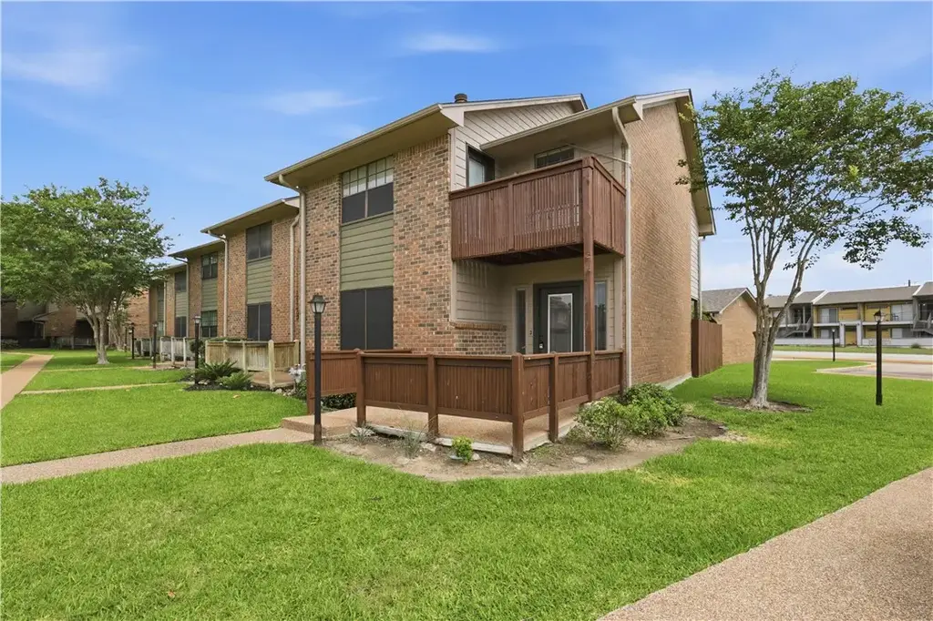 2400 Longmire Drive 105, College Station