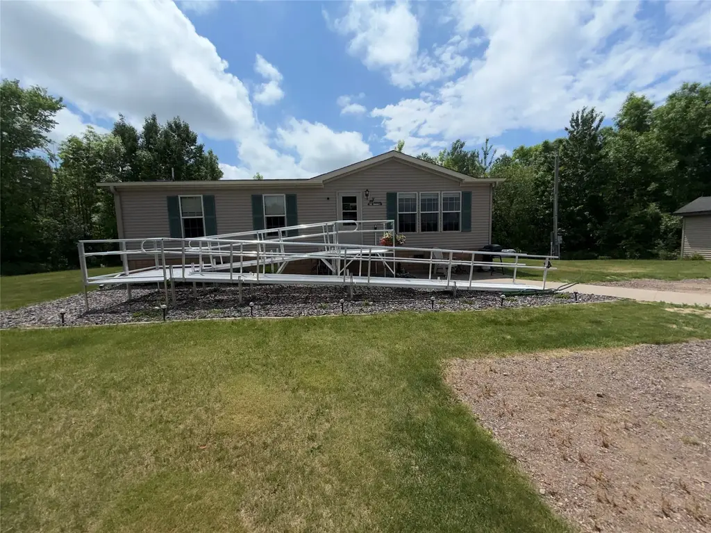 1130 N Sunset Lane, Birchwood