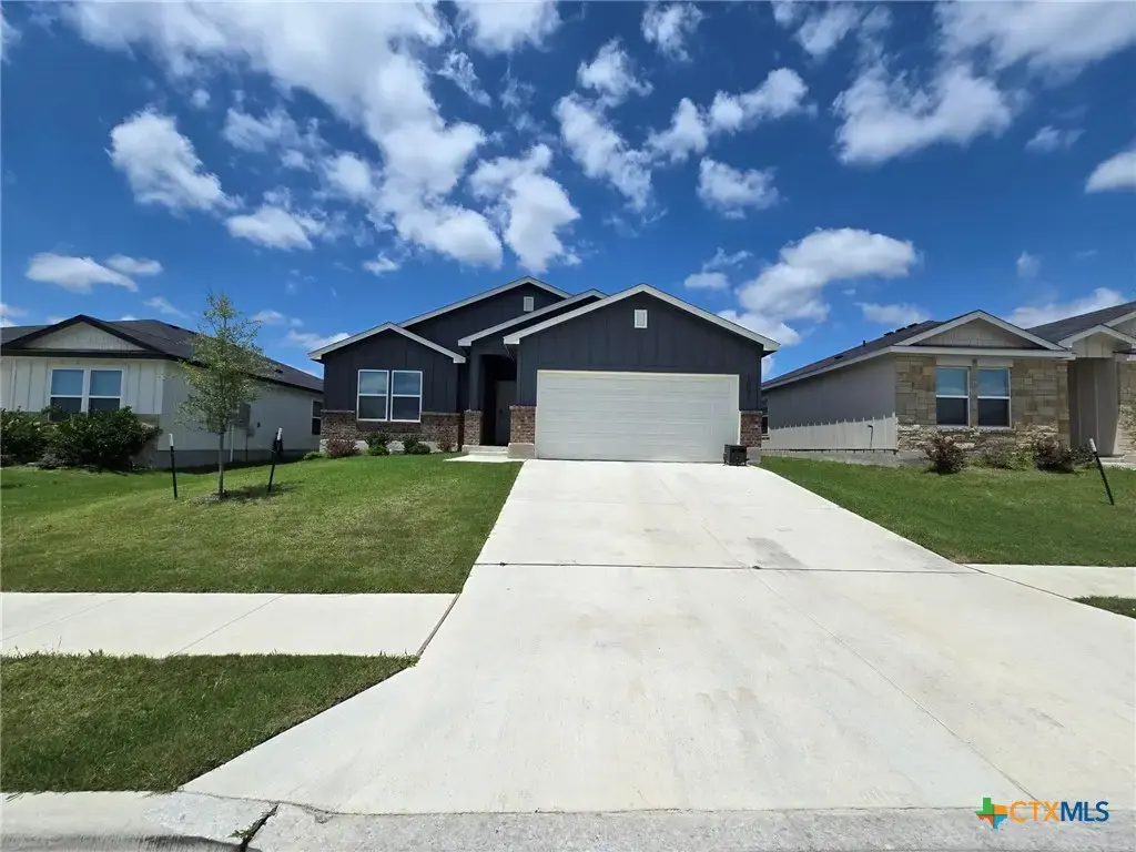 1051 Lexington Drive, Copperas Cove