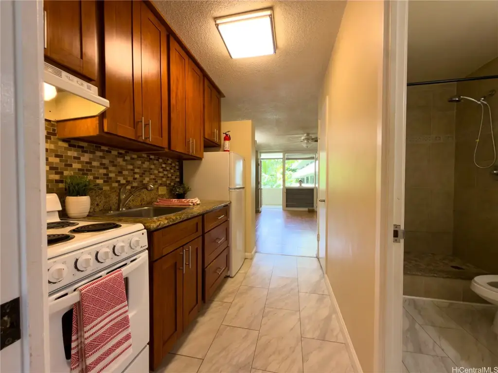 425 Ena Road # C202, Honolulu