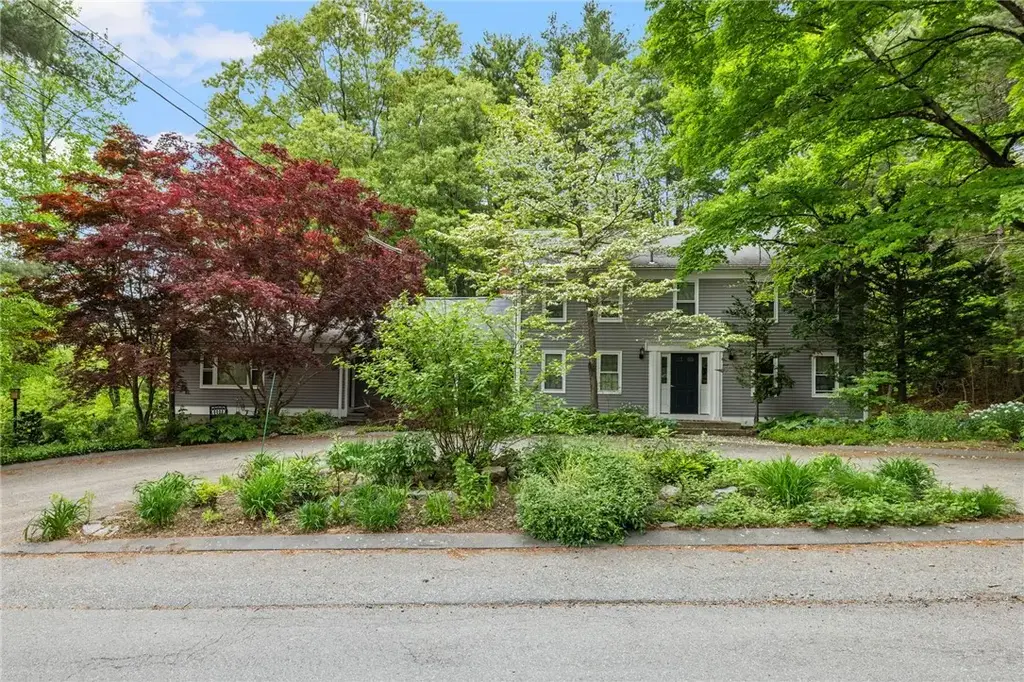 12 Howard Rd, Cumberland