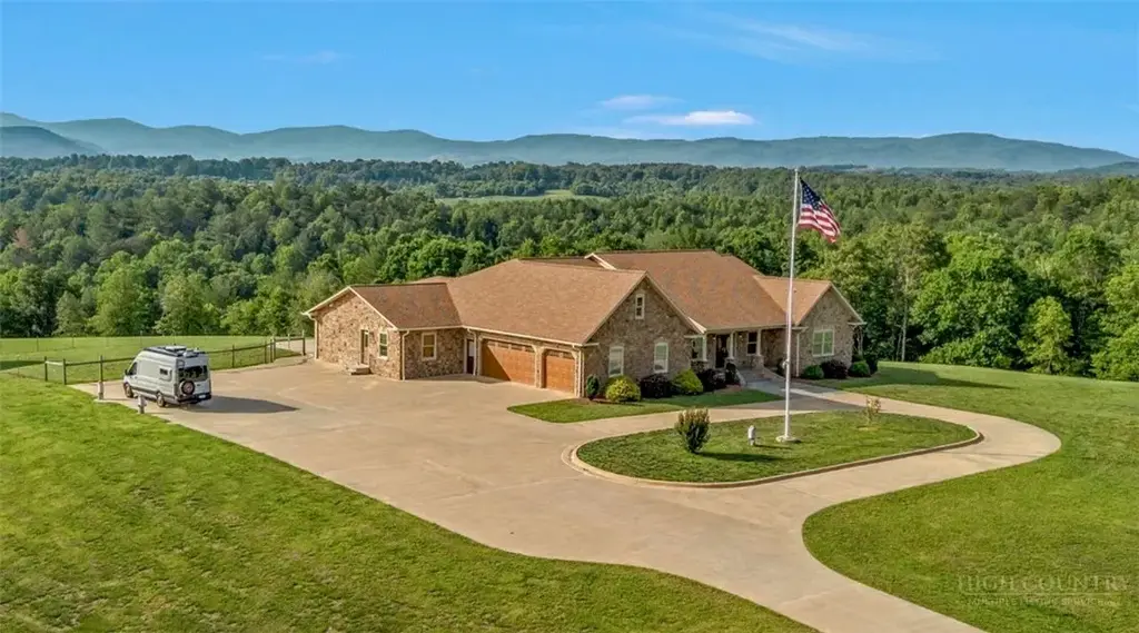 2831 Bethany Ford Road, Roaring River