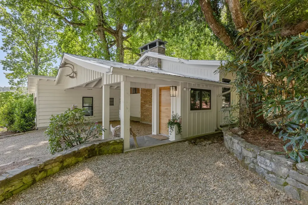 146 Satulah Road, Highlands