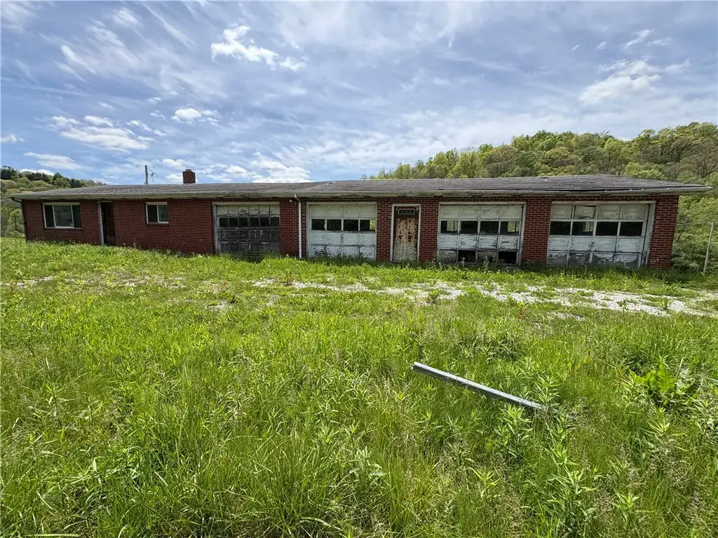 5479 Route 422 Highway , Shelocta