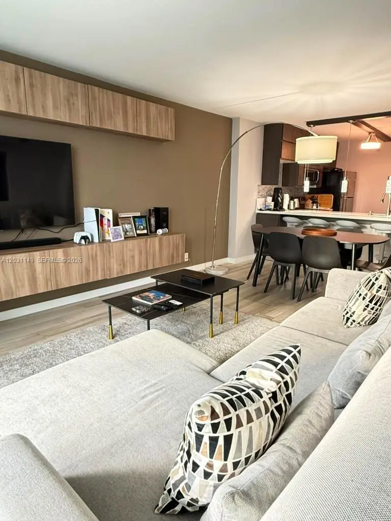 3 of 24 - 100 Bayview Drive #912, Sunny Isles Beach, FL
