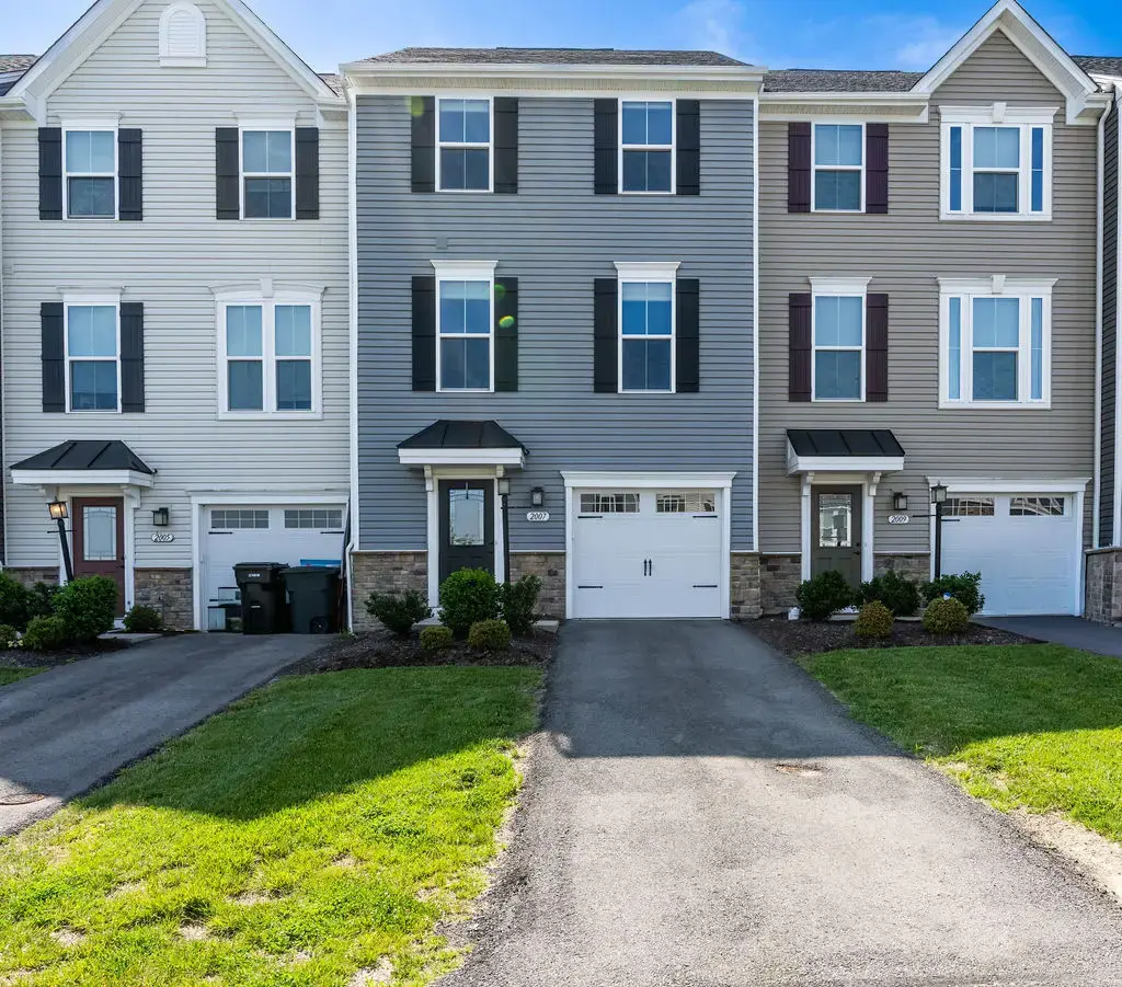 2007 Cade Drive, Center