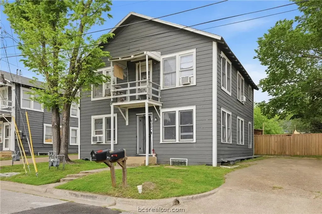 402 Hill Street, Bryan