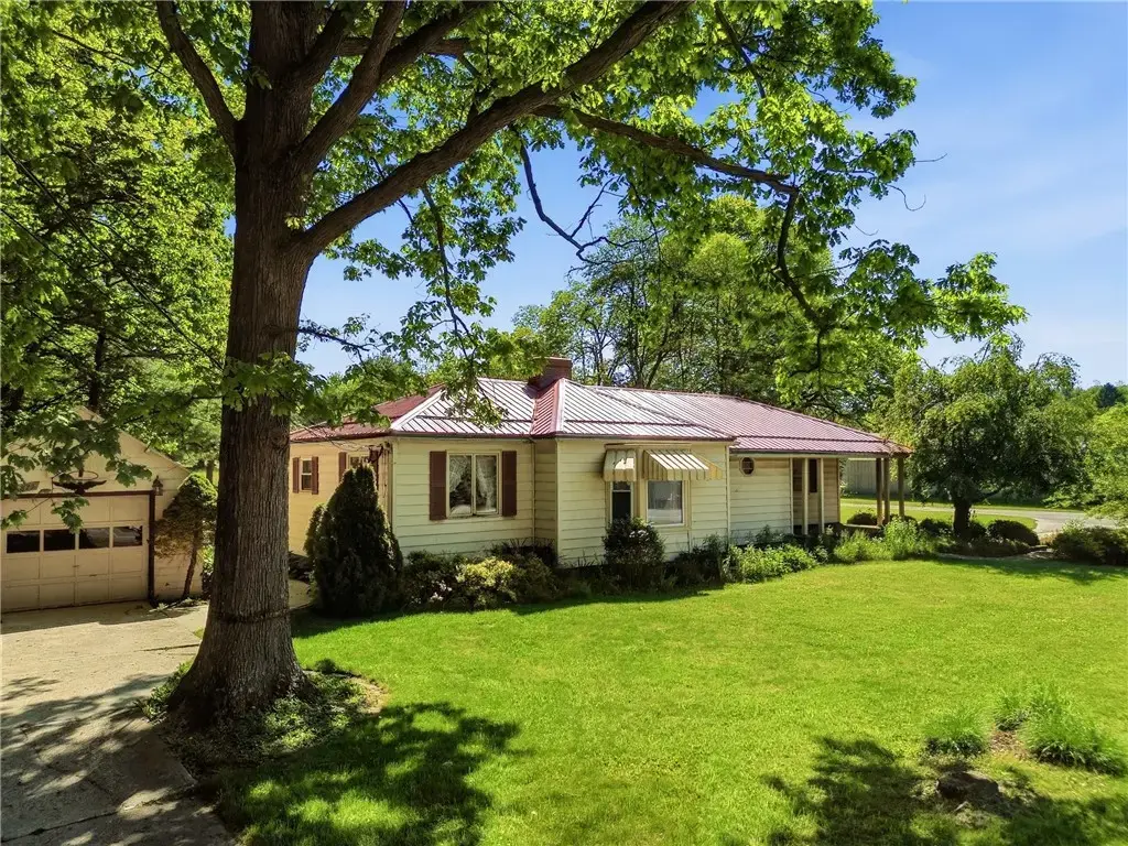 877 Berlin Plank Road, Somerset