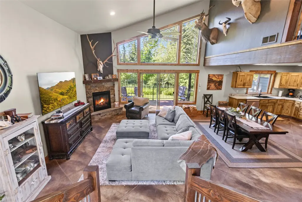 538 E Evergreen Drive, Kalispell