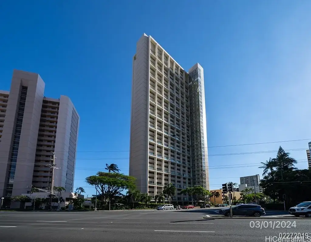 555 University Avenue # 1703, Honolulu