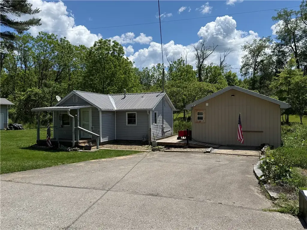 144 Scott Road , Menallen
