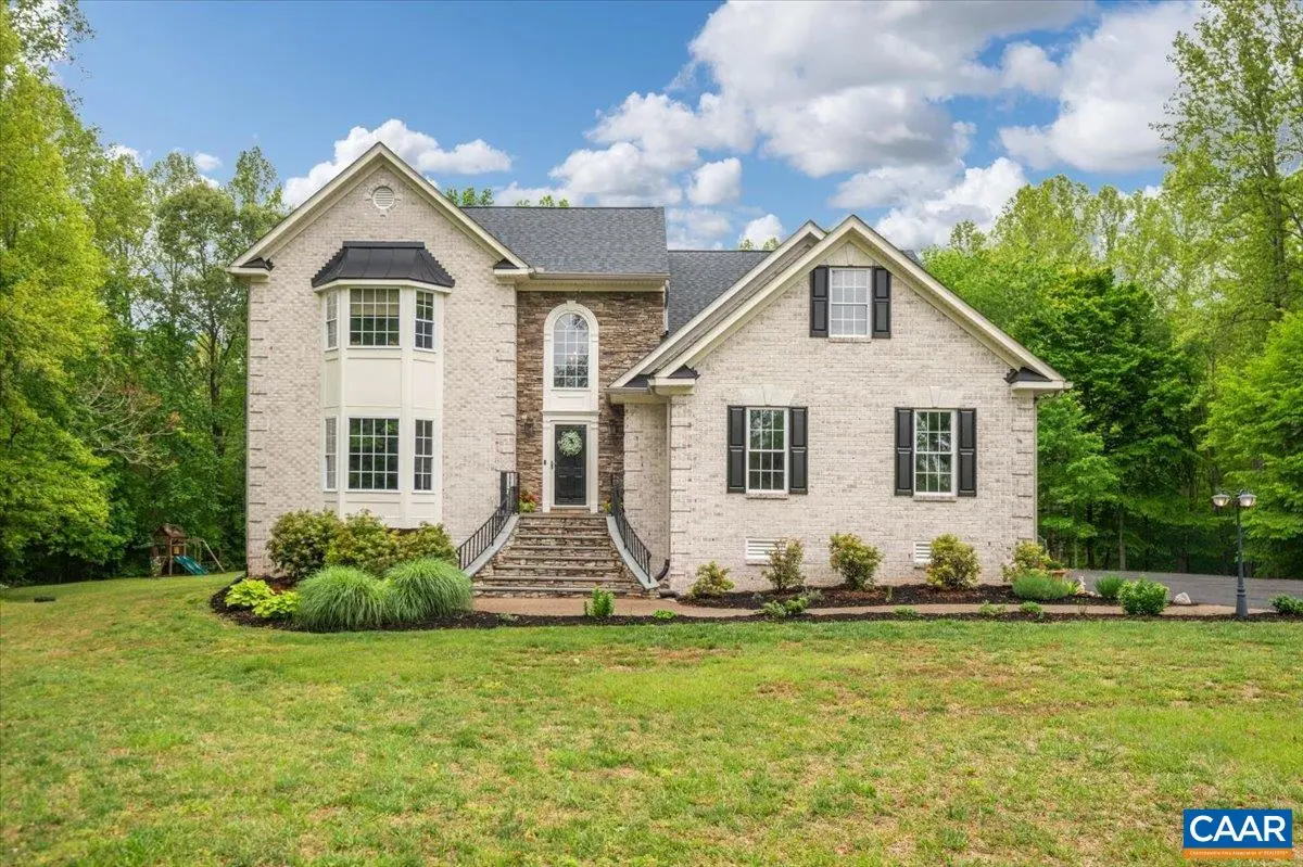 4973 Double Eagle Dr, Louisa