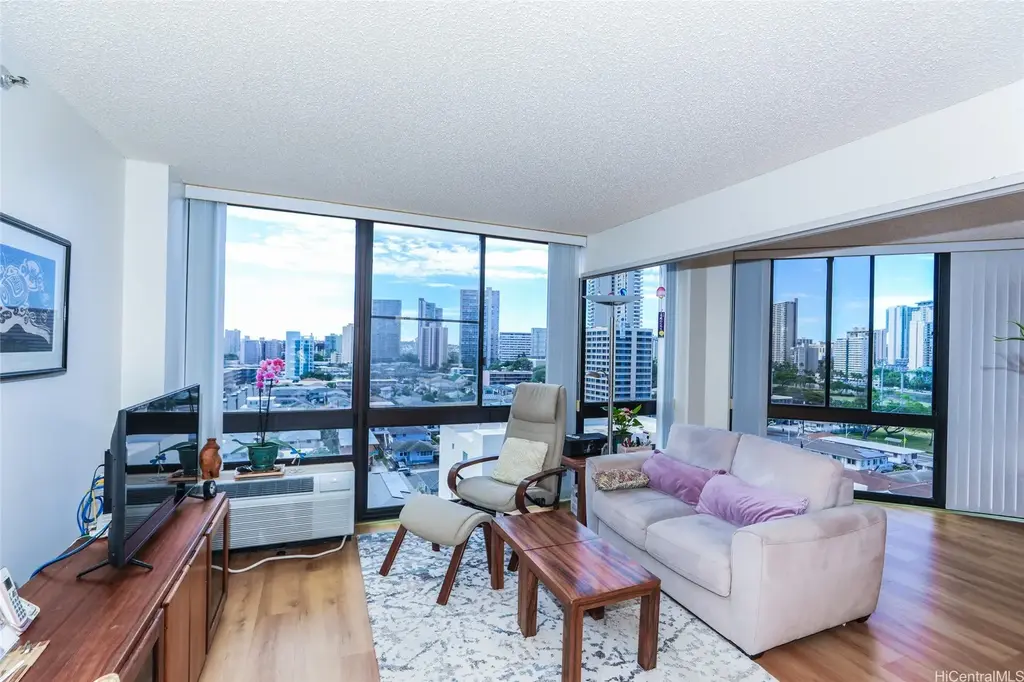 747 Wiliwili Street # 1106, Honolulu
