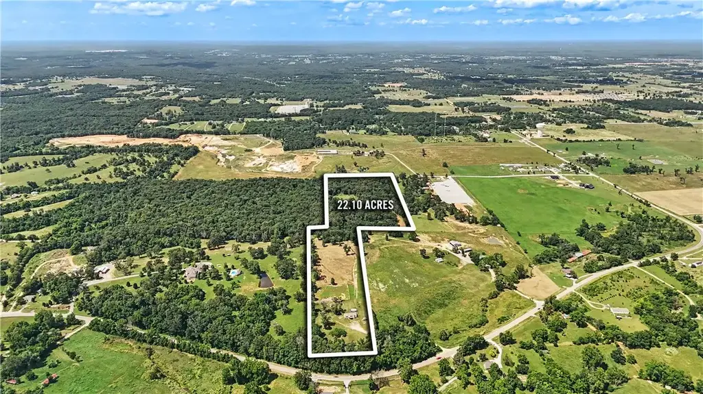 14500 Highway 102, Gravette