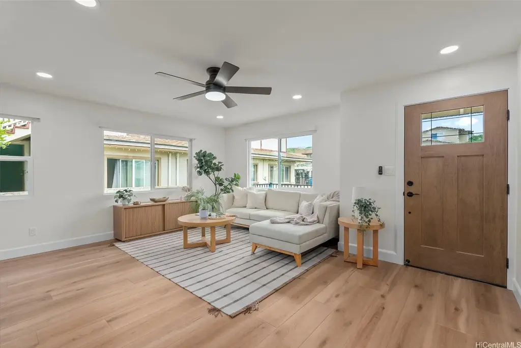 92-695 Paakai Street, Kapolei
