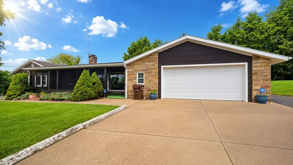 2843 Leechburg Road, Lower Burrell