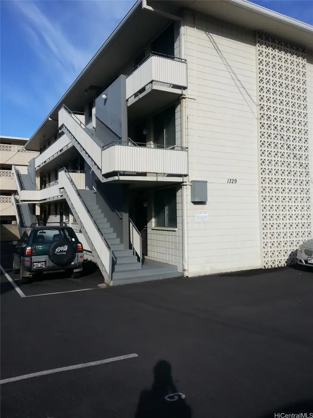 1329 Kaihee Street # 10, Honolulu