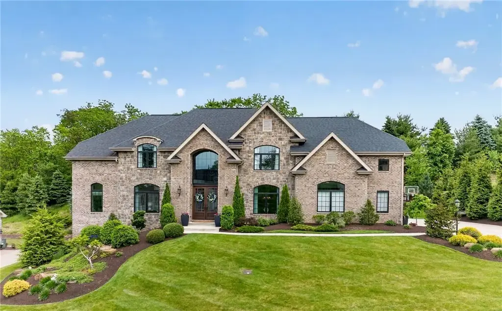1809 Winchester Drive , Upper St Clair