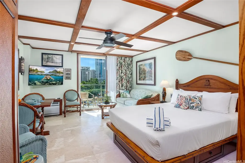 (unit #415) 2045 Kalakaua Avenue, Honolulu