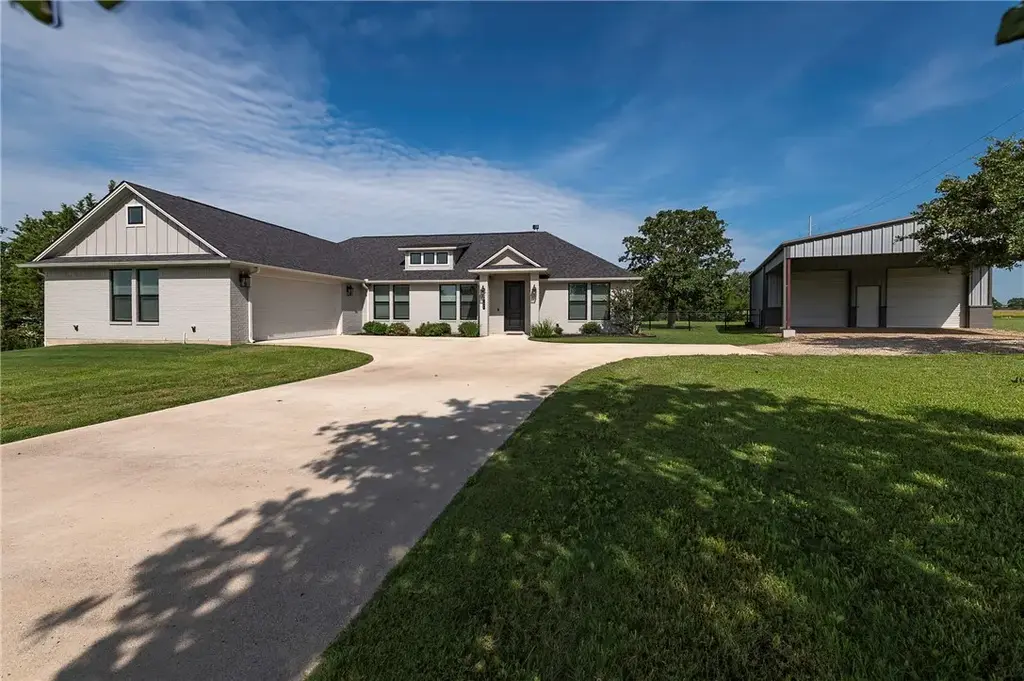 4119 Golden Eagle Drive, Bryan