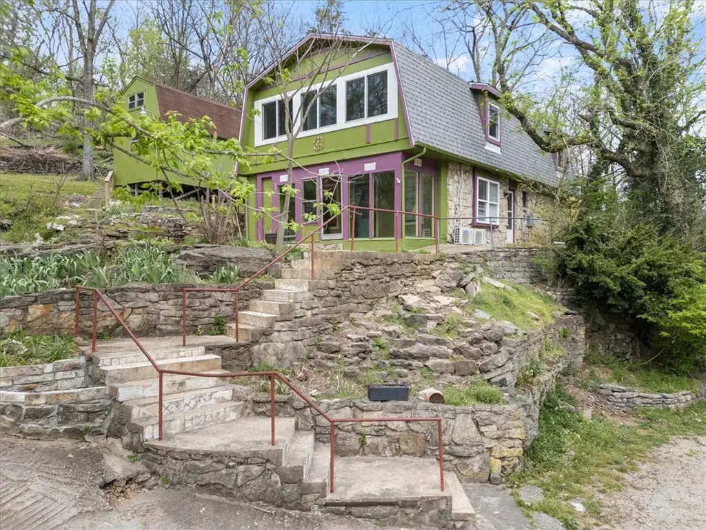 190 Main Street, Eureka Springs