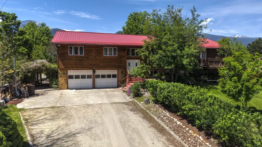3979 Stevensville River Road, Stevensville