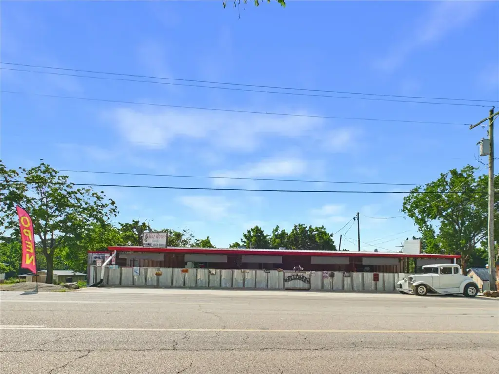 23740 Old Highway 65, Omaha