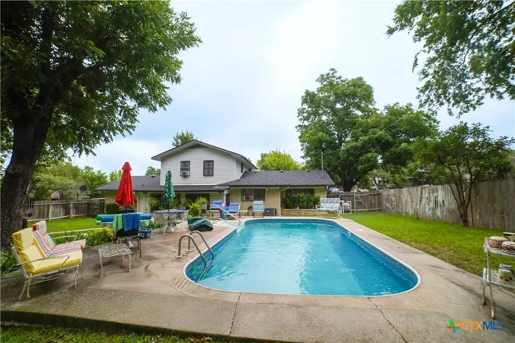 212 Highland Oaks Drive, Harker Heights