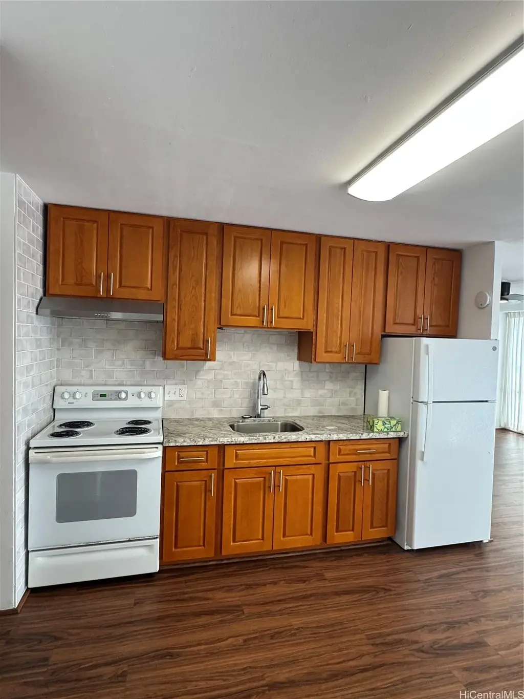 (unit #903) 1655 Makaloa Street, Honolulu
