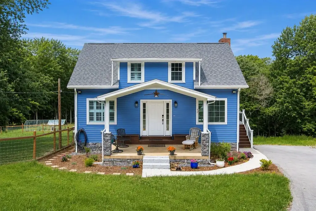 484 Tank Farm Road, Independence