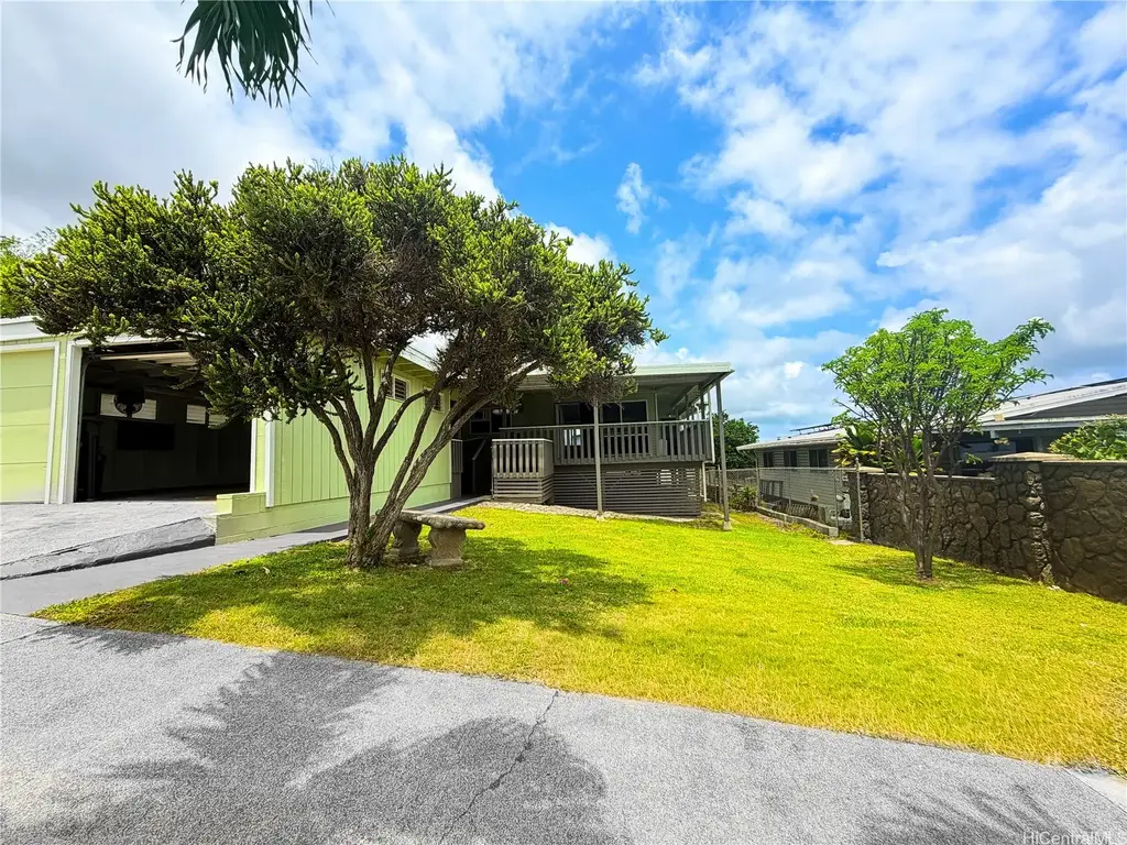 92-731 Nohopaa Street, Kapolei