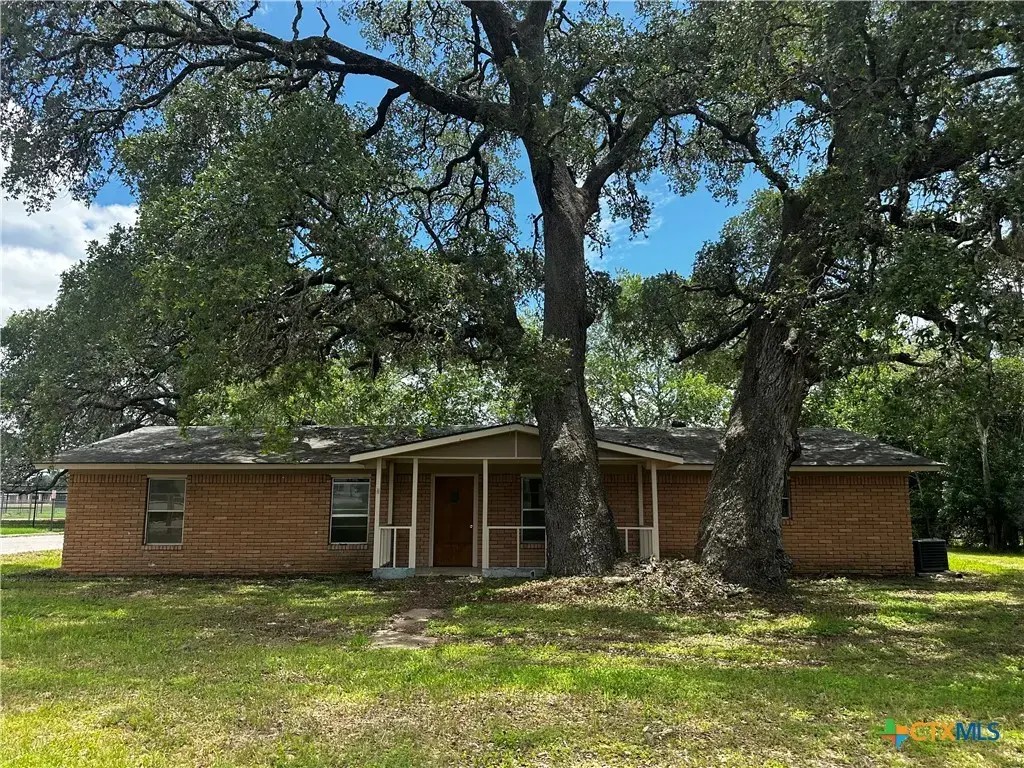 1434 Saint Andrew Street, Gonzales