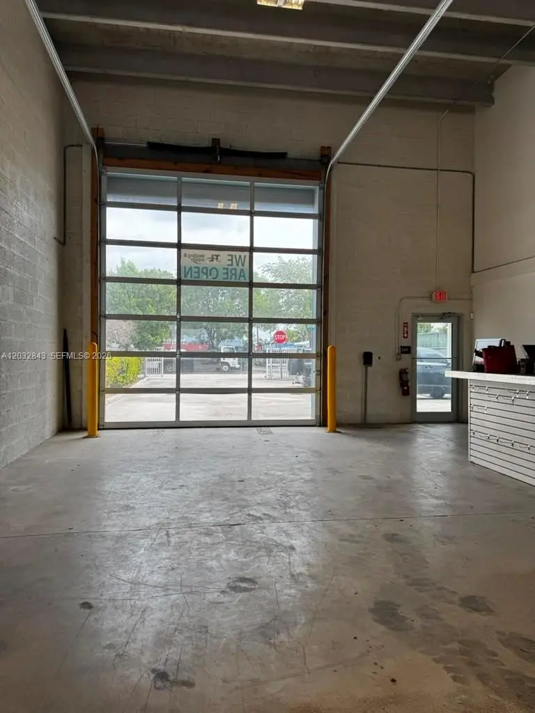 3 of 22 - 10810 Nw 22nd Street, Sweetwater, FL