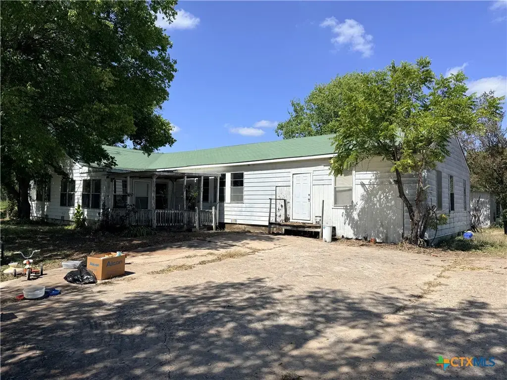 7496 State Highway 95, Temple