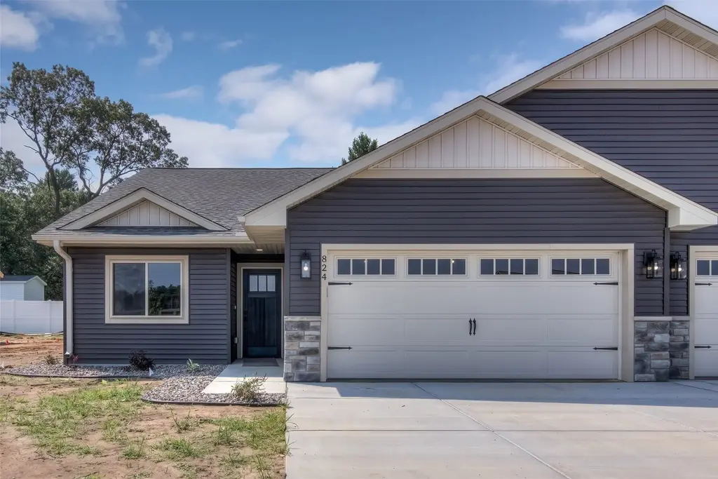5610 Moss Trail, Eau Claire
