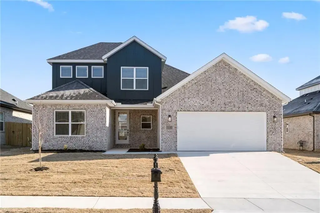 1231 Mammoth Street, Centerton