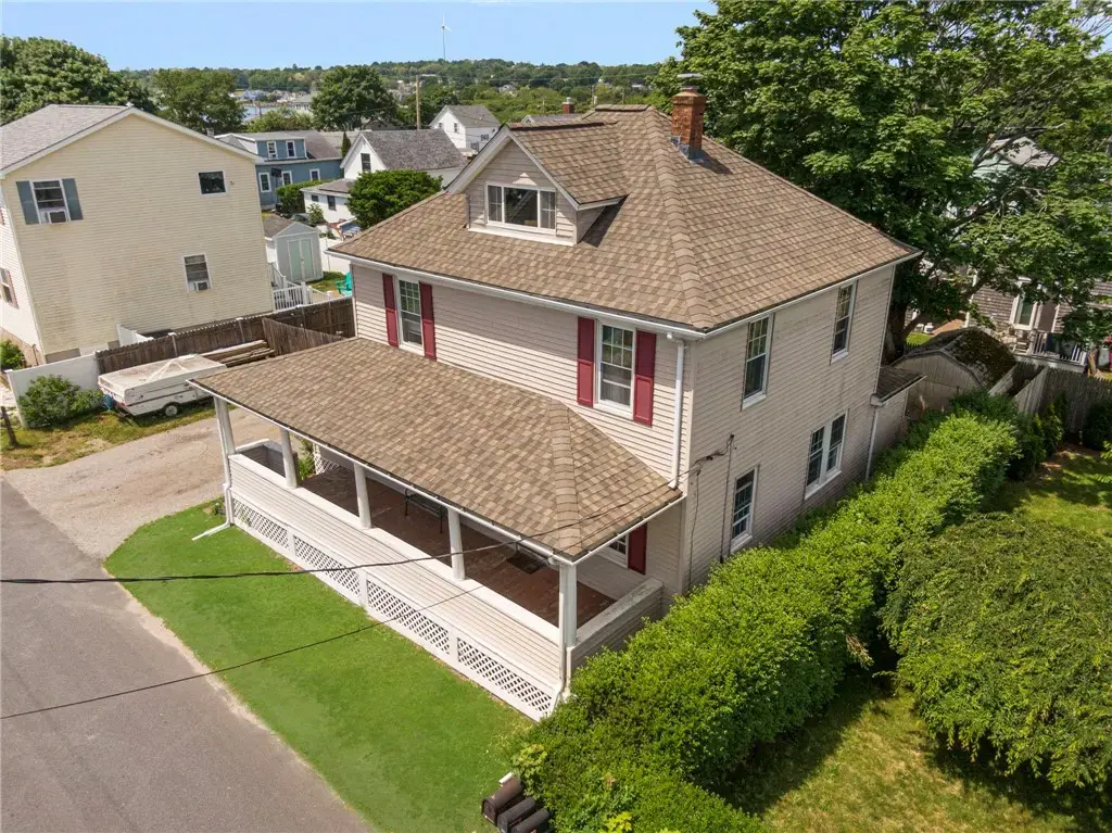 60 Cottage Ave, Portsmouth