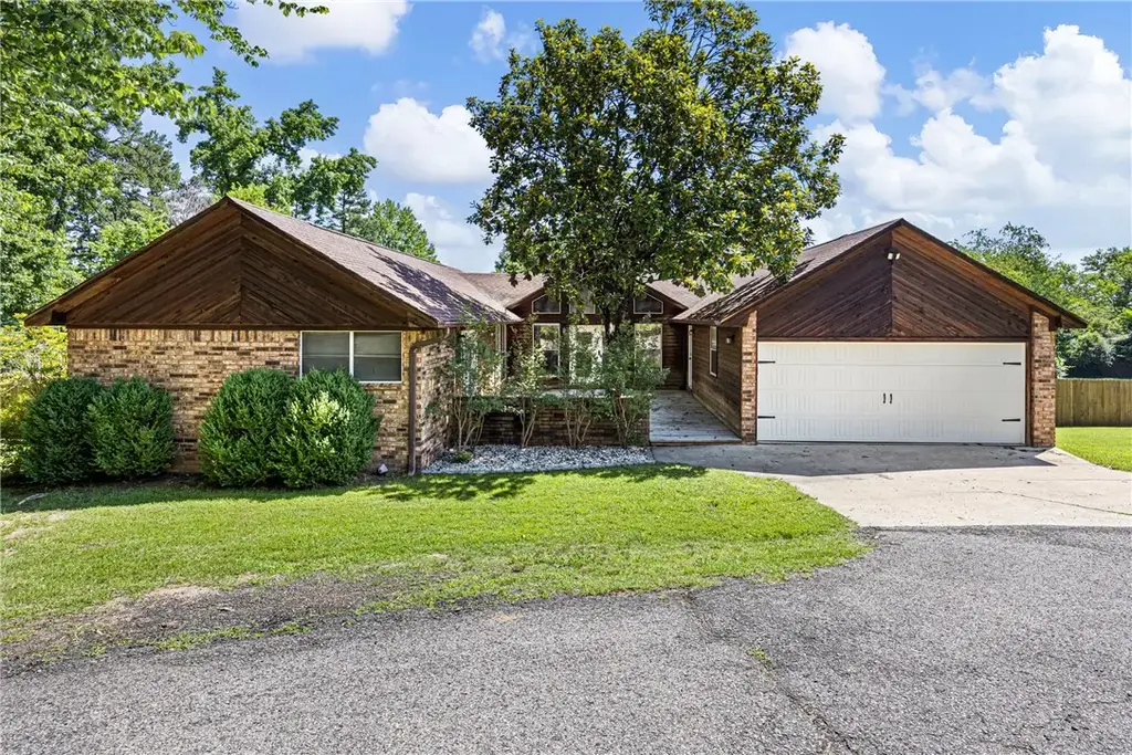 1103 S Inglewood Avenue, Russellville