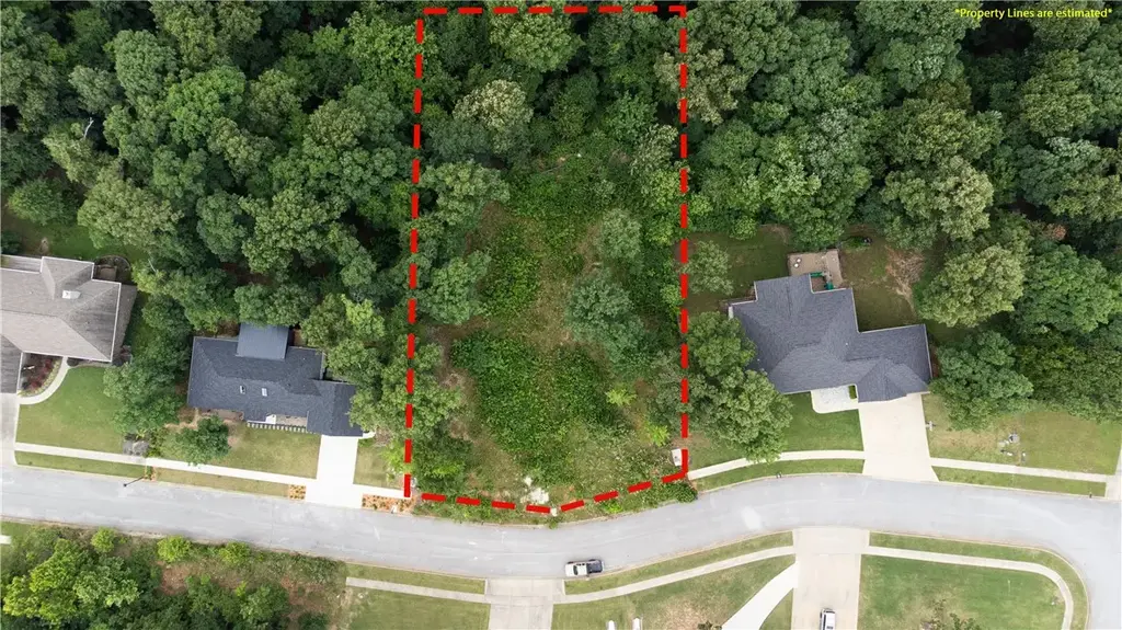 2413 N Quick Fox Avenue, Fayetteville