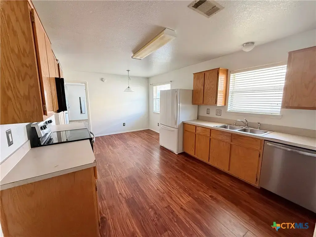 4504 Aspen Drive, Killeen