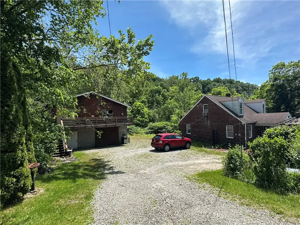724 Long Run Road, McKeesport